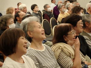 ⑫観客の様子.JPG